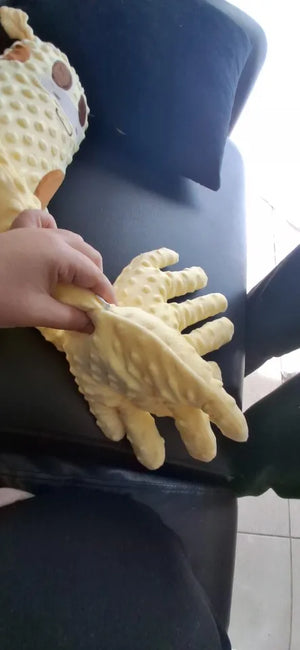 muñeco las manos.webp